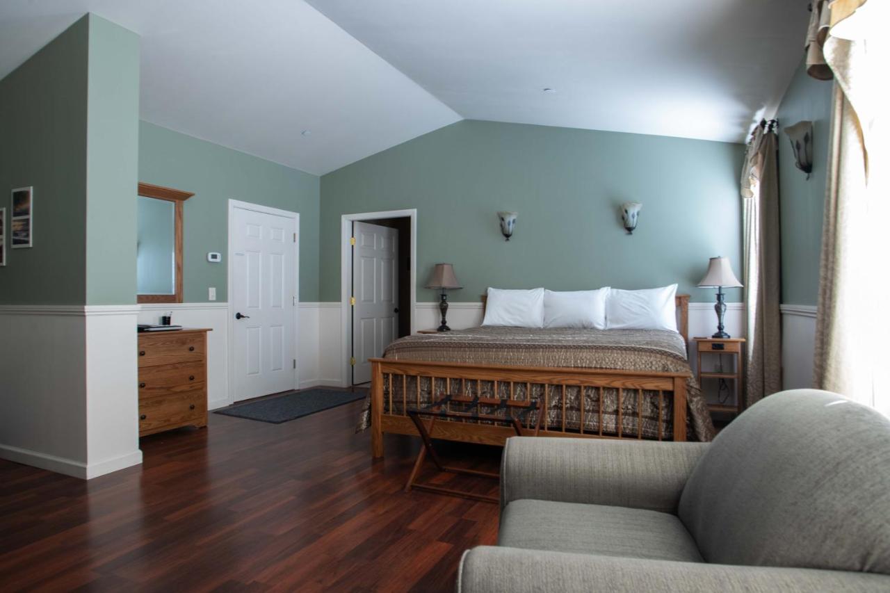| Boardwalk Inn