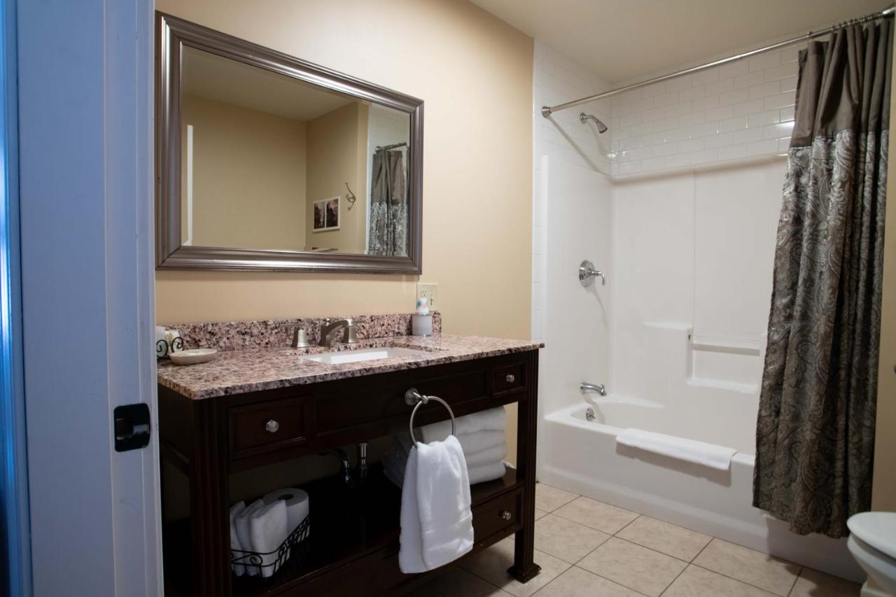 | Boardwalk Inn