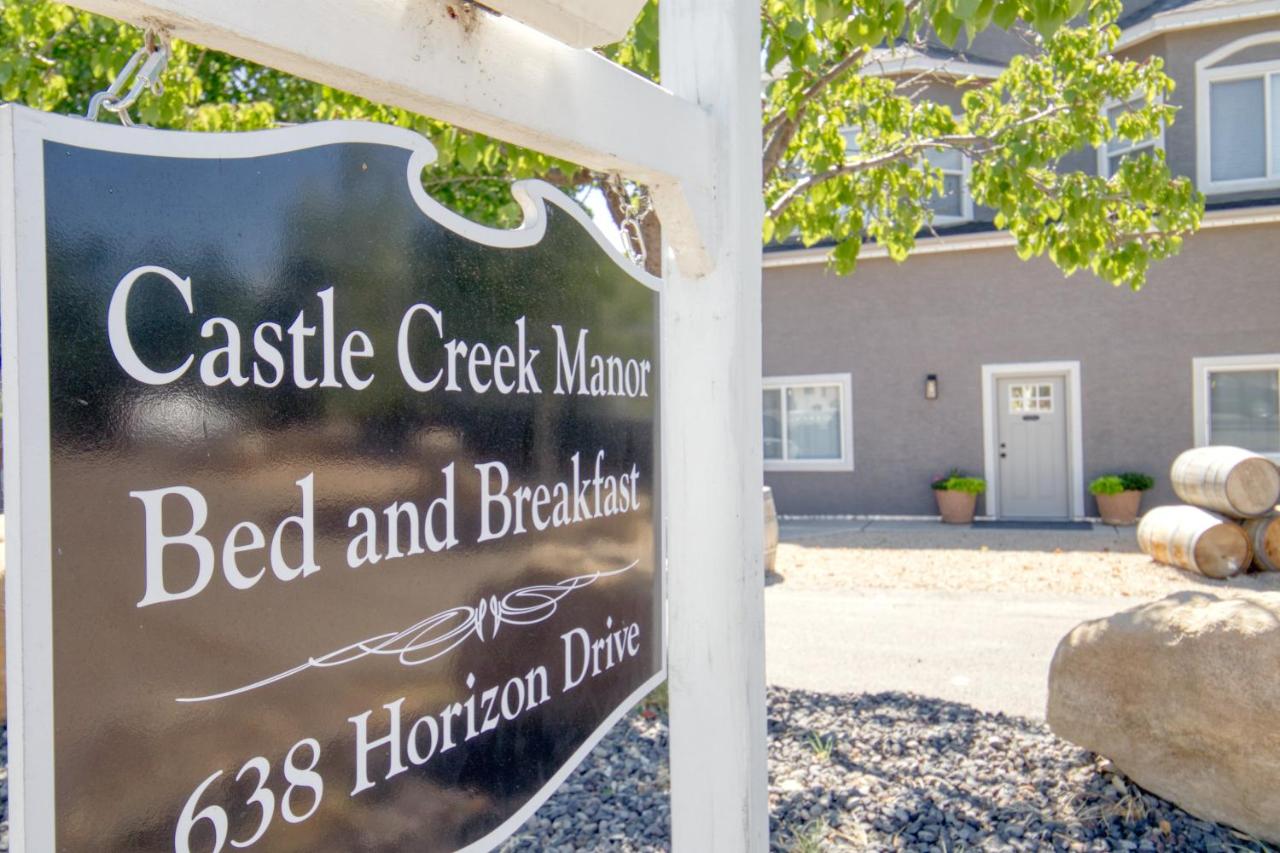 | Castle Creek Manor
