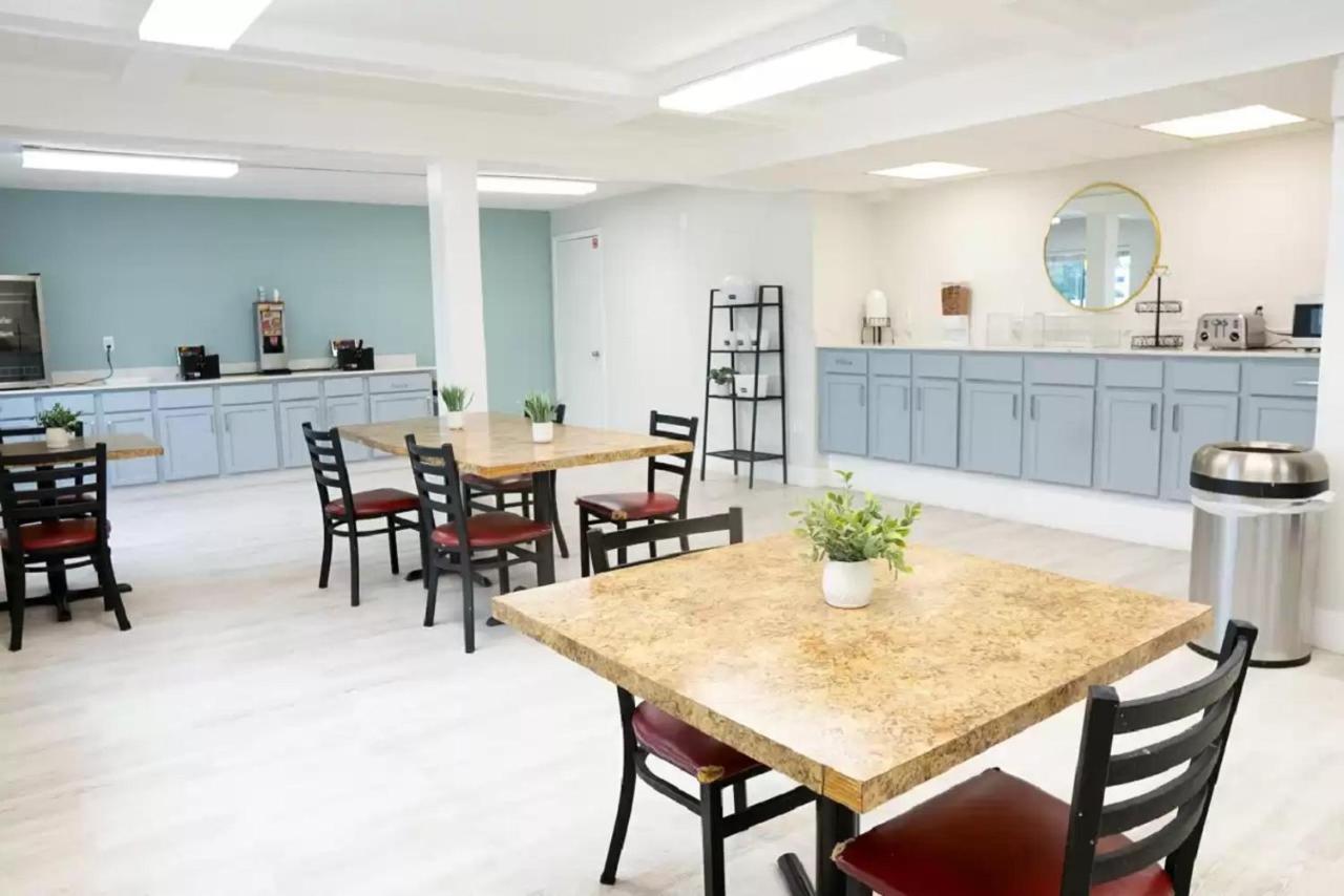  | Terrace Garden Inn
