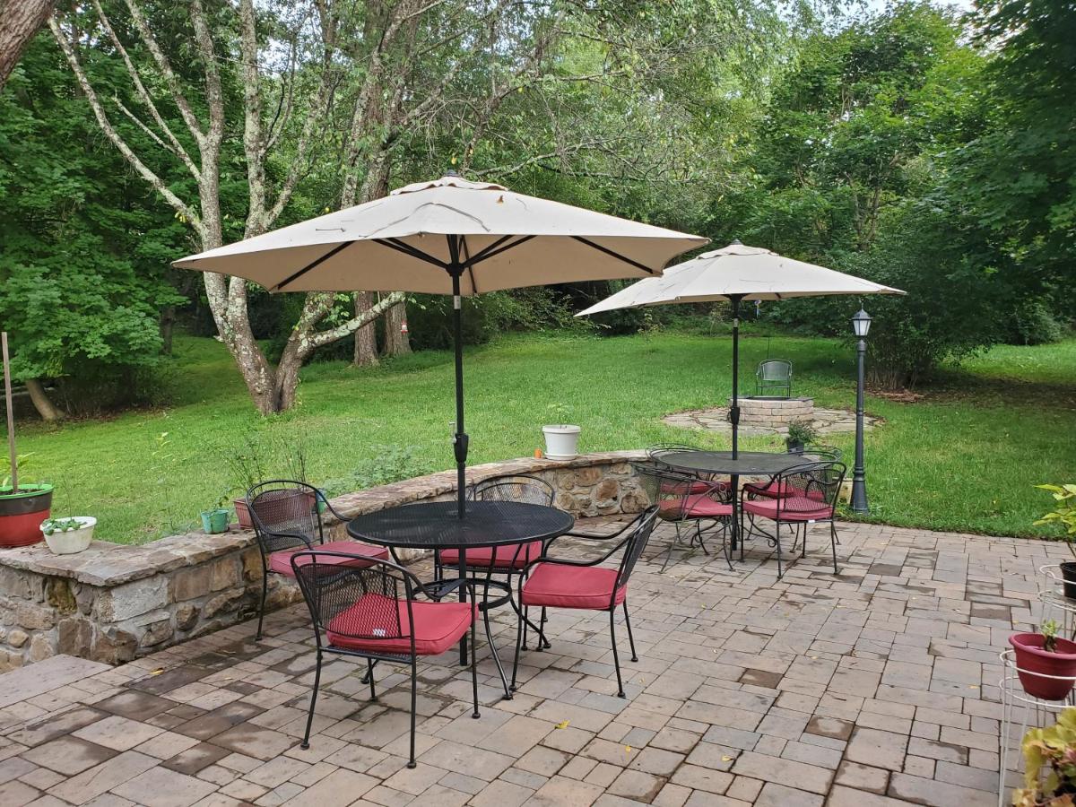 | Mountain Home Bed & Breakfast