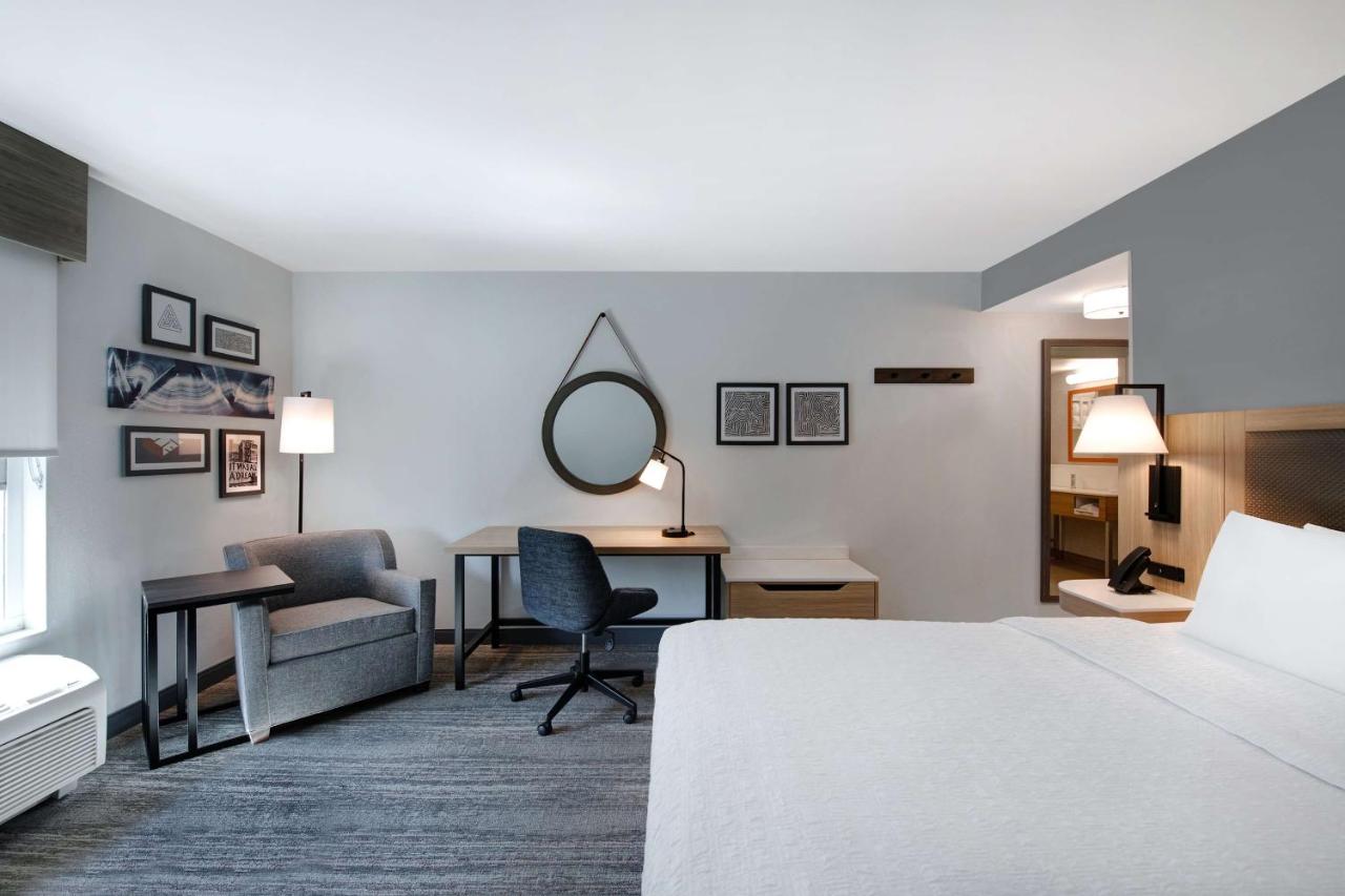 King Room - Non-Smoking at Hampton Inn Anderson/ Alliance Business Park