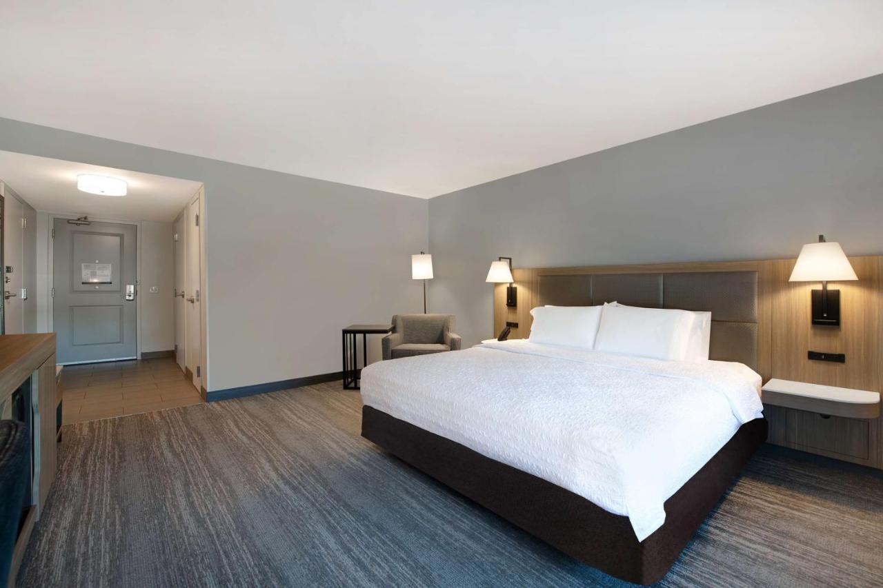 King Room with Accessible Tub - Non-Smoking at Hampton Inn Anderson/ Alliance Business Park