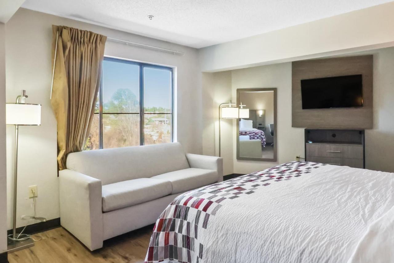 Studio Room with Two King Beds Non-Smoking at Red Roof Inn & Suites Fayetteville - Fort Bragg