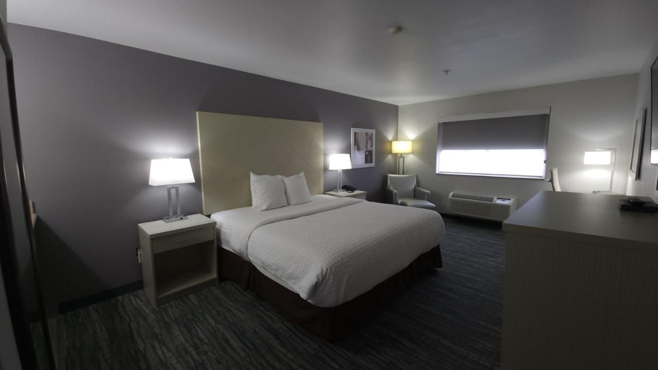 Large King Room at West Valley Inn