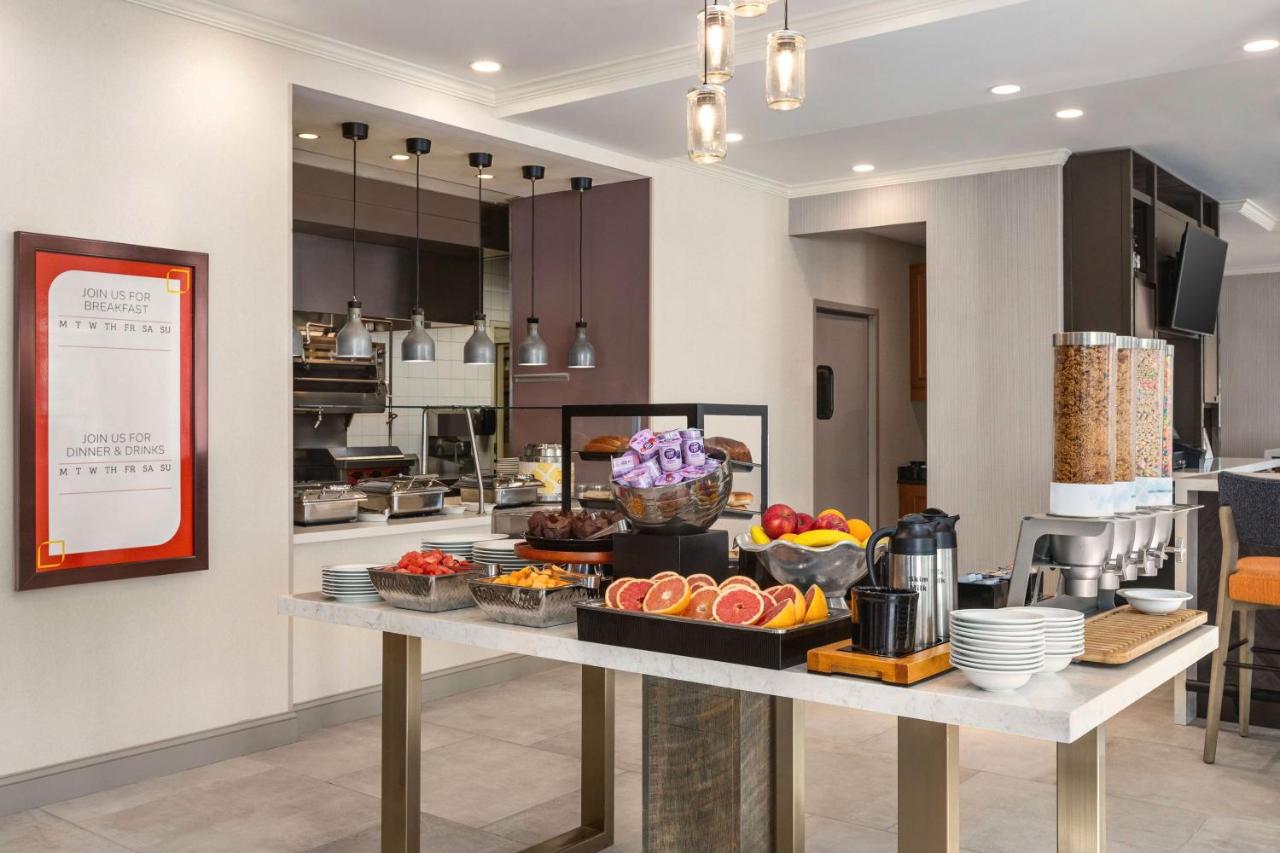 | Hilton Garden Inn Palm Coast Town Center