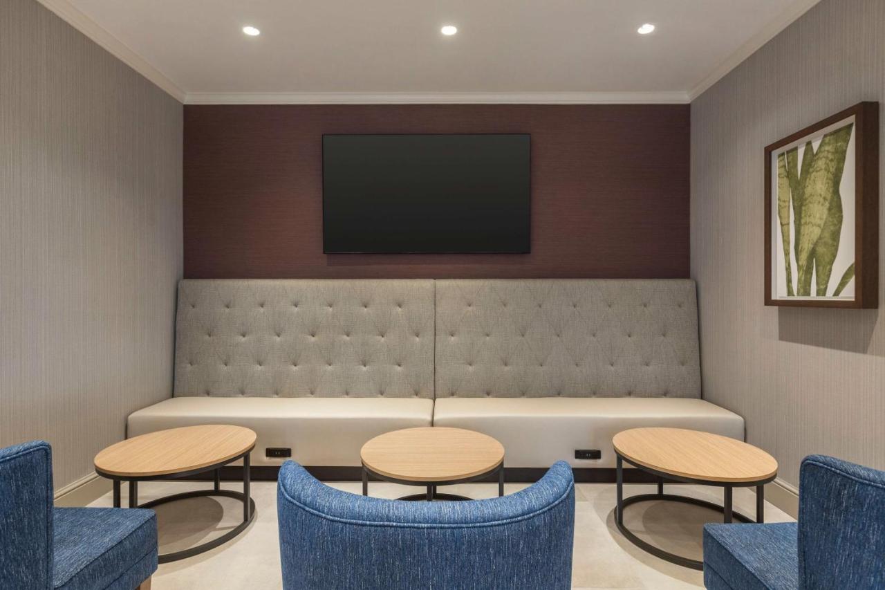 | Hilton Garden Inn Palm Coast Town Center