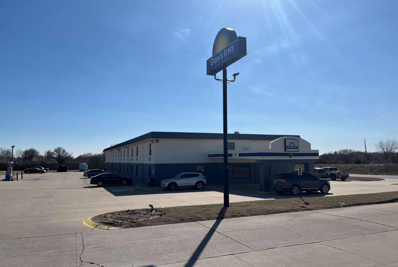 | Days Inn by Wyndham Park City Kansas