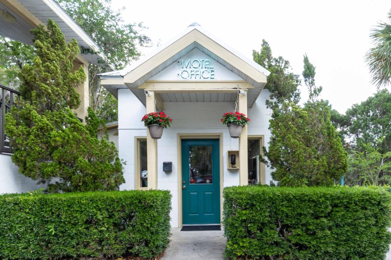 | Steinhatchee River Inn and Marina