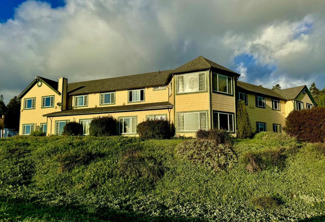 | Gualala Country Inn
