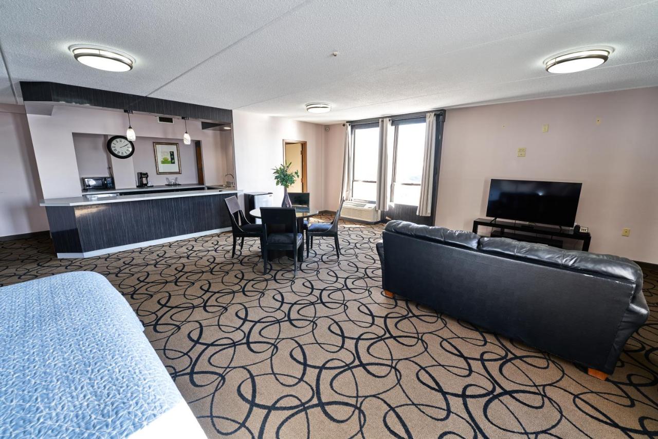  | Seaport Resort and Marina