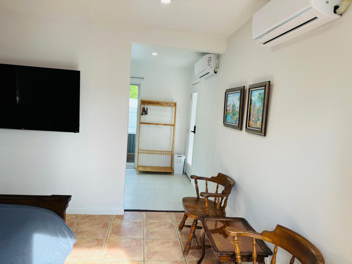 Deluxe King Studio at Mi Kasa Hot Springs 420, Adults only, Clothing Optional