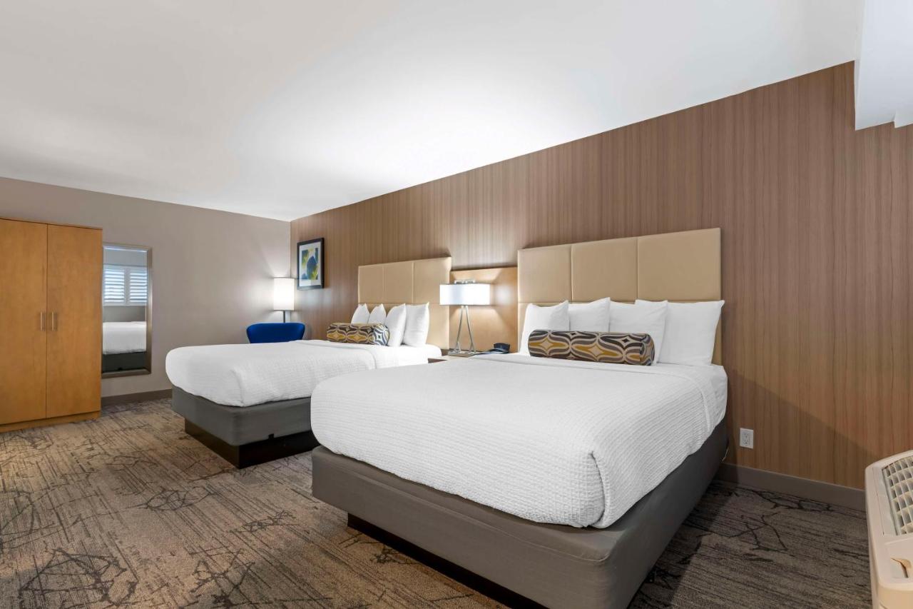 Queen Room with Two Queen Beds at Best Western Red Coach Inn