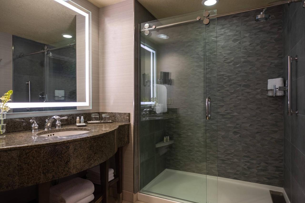 | Renaissance Dallas Richardson Hotel