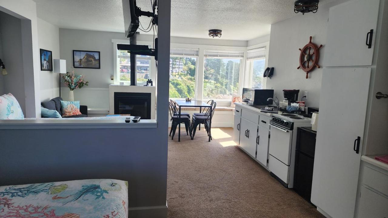 | Inn at Arch Rock