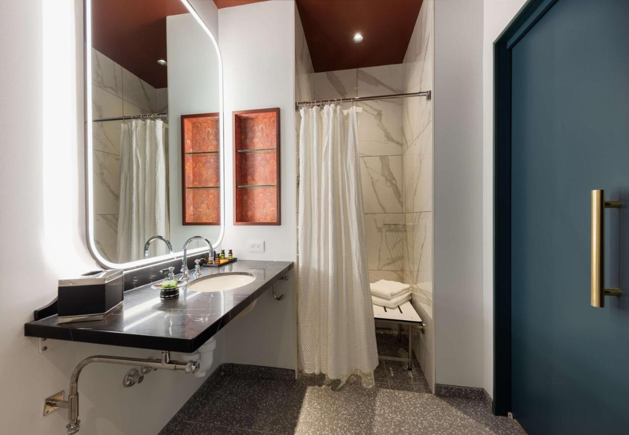 King Room - Mobility Accessible at Canopy by Hilton Chicago Central Loop