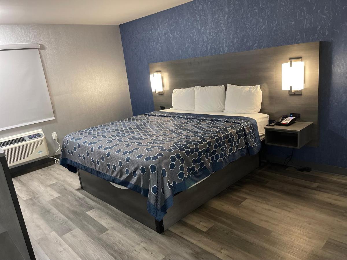 Single Room at The Wayne Inn