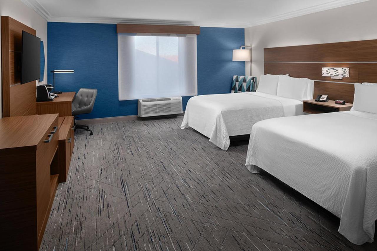 Queen Room with Two Queen Beds - Disability Access/Non-Smoking at Holiday Inn Express Hotel & Suites Twentynine Palms by IHG
