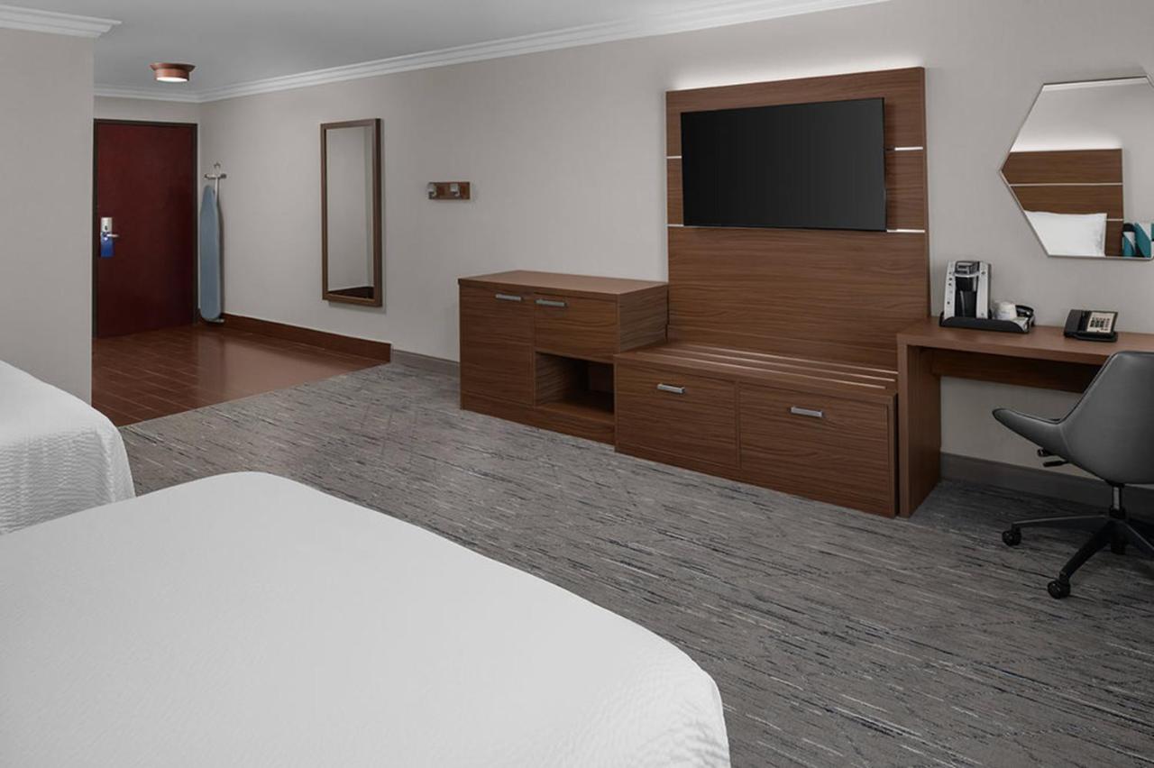Executive Queen Room with Two Queen Beds at Holiday Inn Express Hotel & Suites Twentynine Palms by IHG