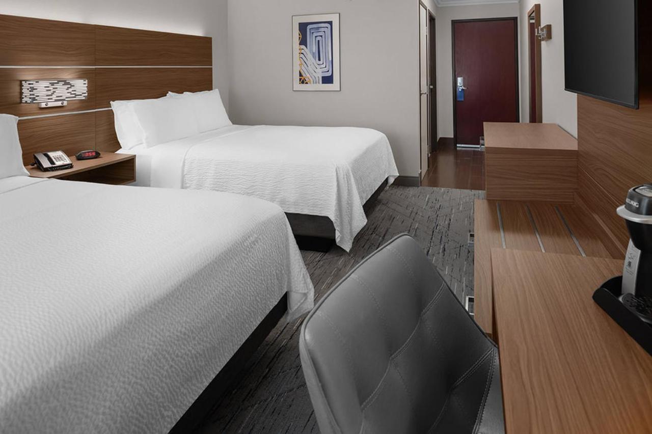 | Holiday Inn Express Hotel & Suites Twentynine Palms, an IHG Hotel