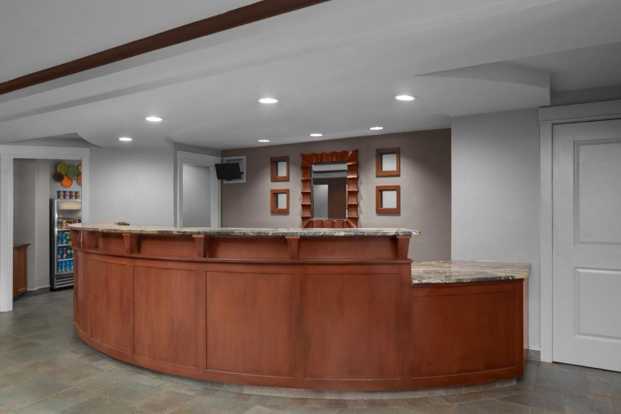 | Residence Inn Long Island Holtsville