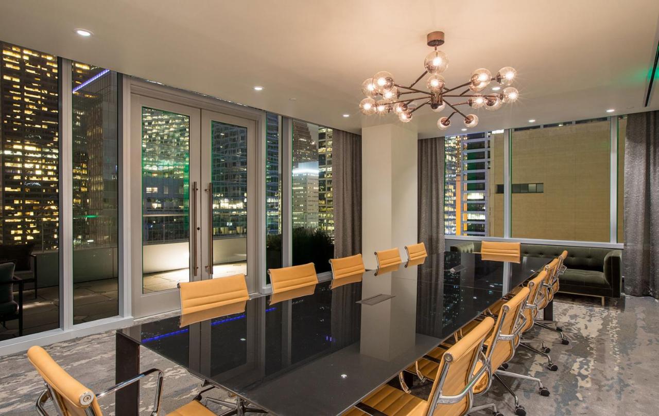 | The Laura Hotel, Houston Downtown, Autograph Collection