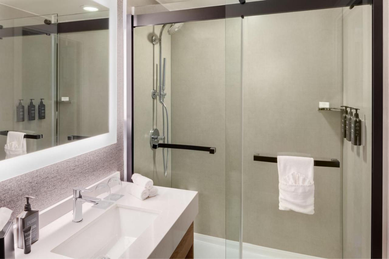 | Sheraton Hotel Stonebriar