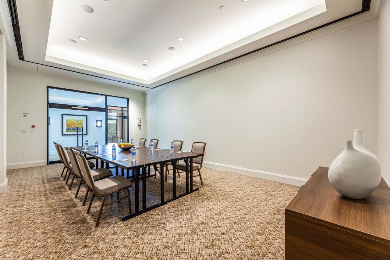 | Sheraton Hotel Stonebriar