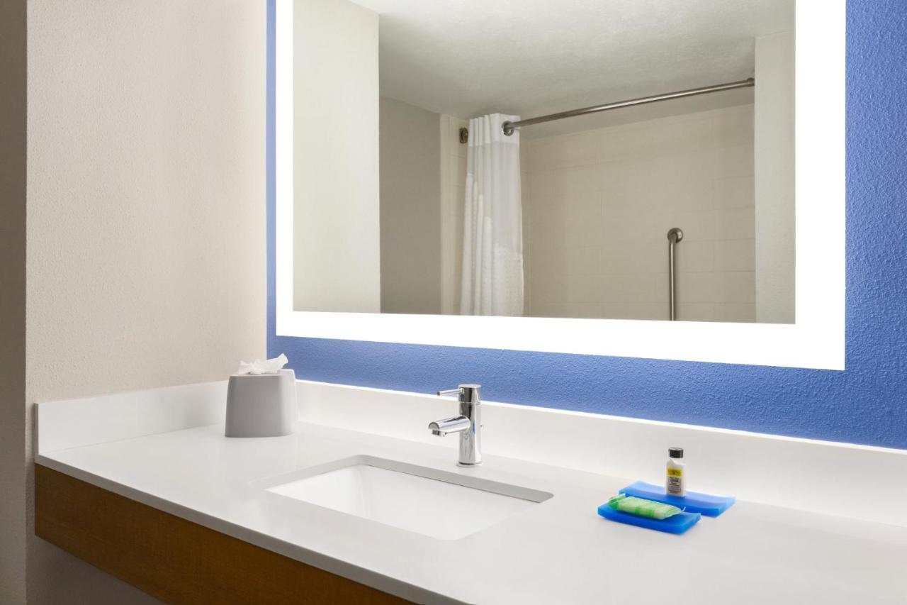  | Holiday Inn Express Vero Beach-West, an IHG Hotel