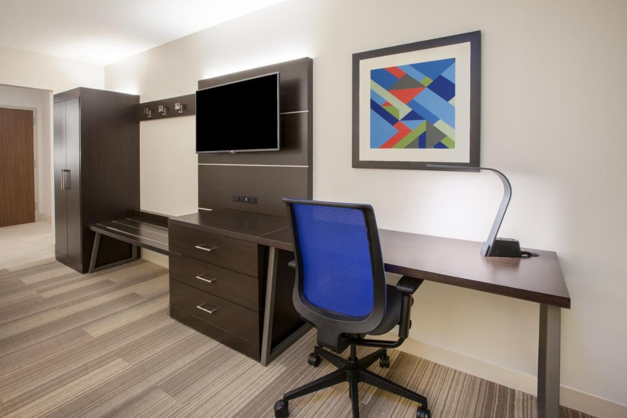  | Holiday Inn Express - Oak Grove, an IHG Hotel