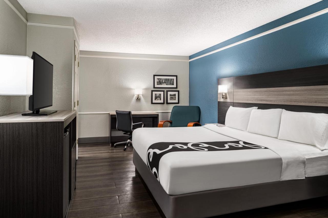Room #46389820 at La Quinta Inn by Wyndham Victoria