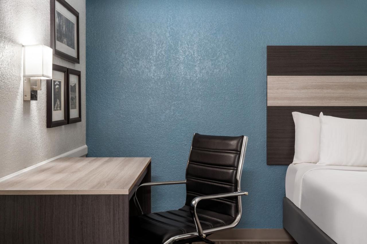 Double Room with Two Double Beds at La Quinta Inn by Wyndham Victoria