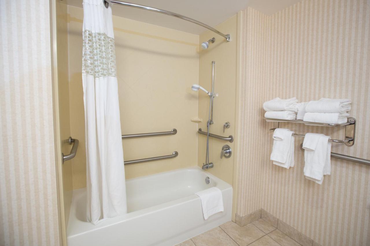 | Hampton Inn Raynham-Taunton