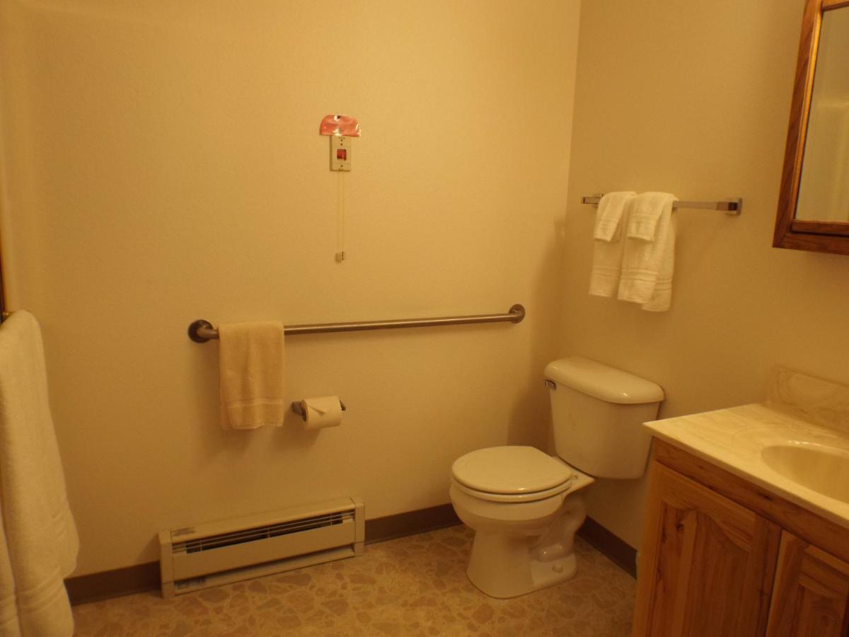 | Greenwood Village Inn & Suites
