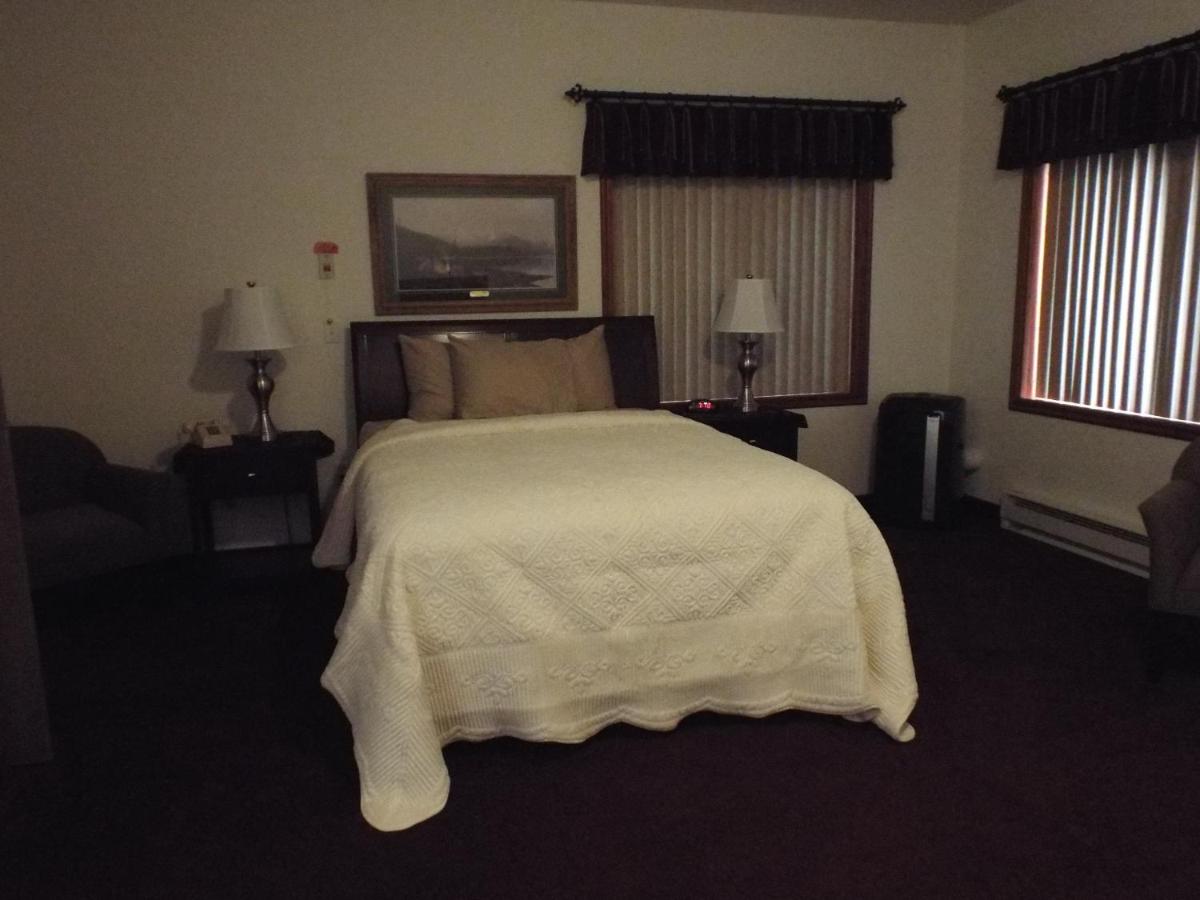 | Greenwood Village Inn & Suites