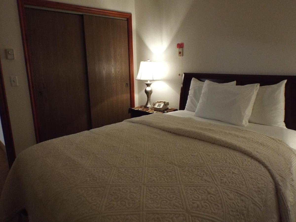 | Greenwood Village Inn & Suites