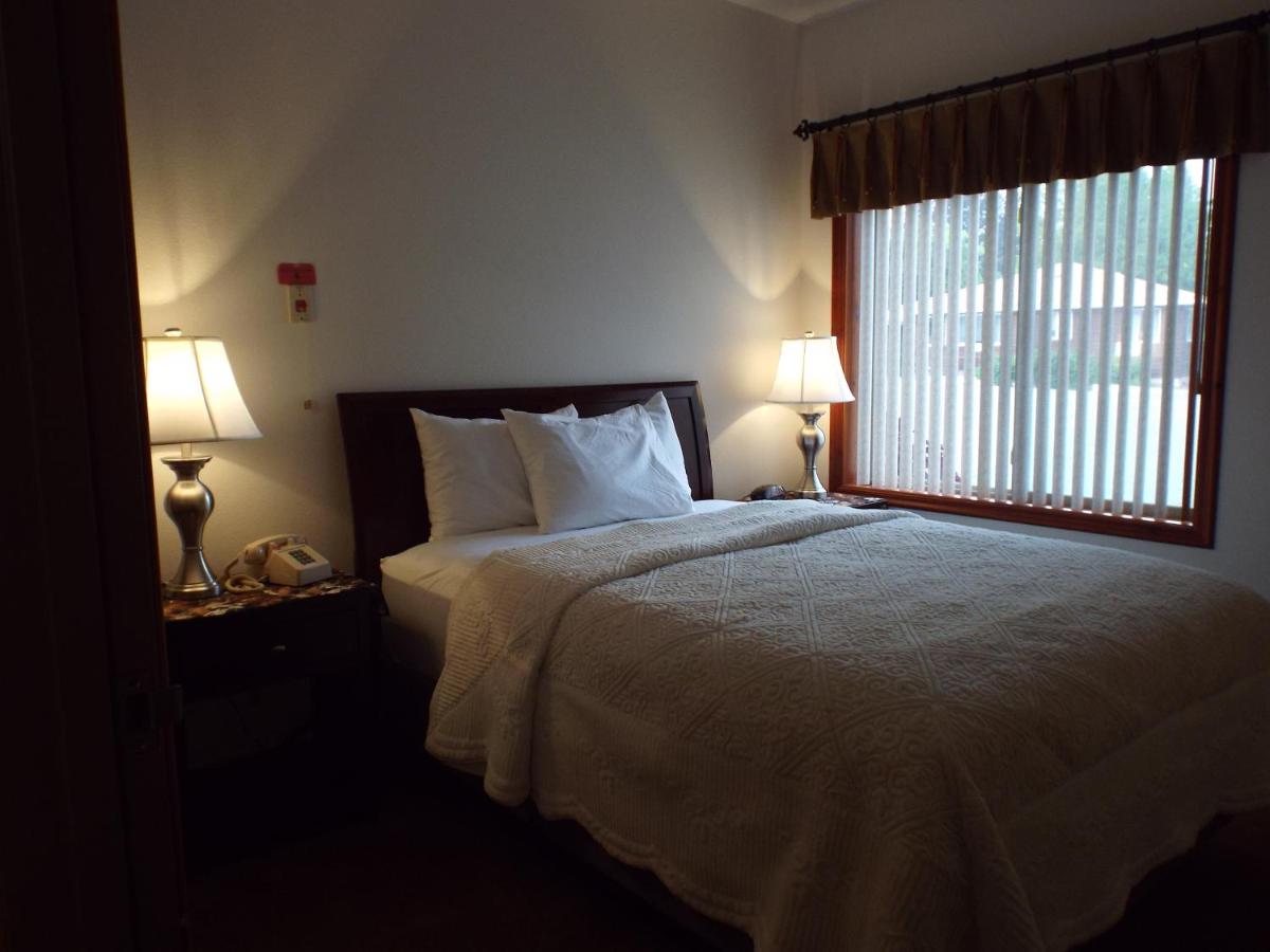 | Greenwood Village Inn & Suites