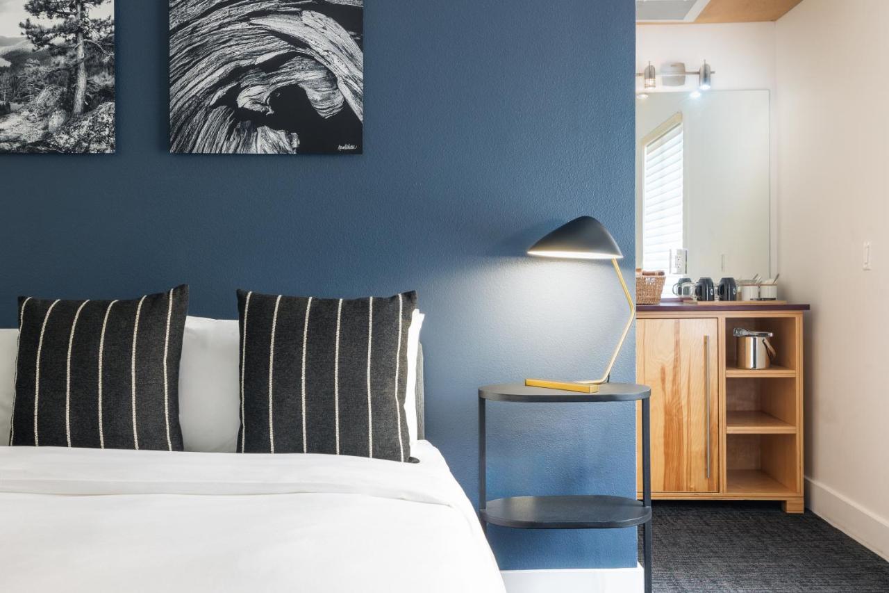 Premier King Room at Gravity Haus Truckee-Tahoe