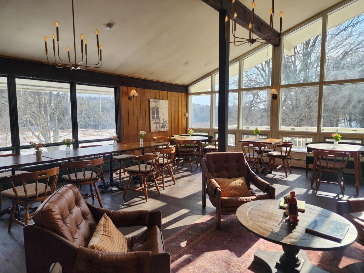 | Mountaineer Inn