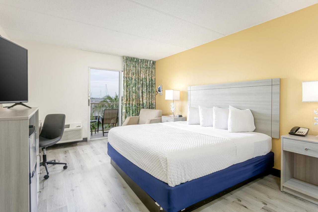 Deluxe King Room at Hutchinson Island Hotel