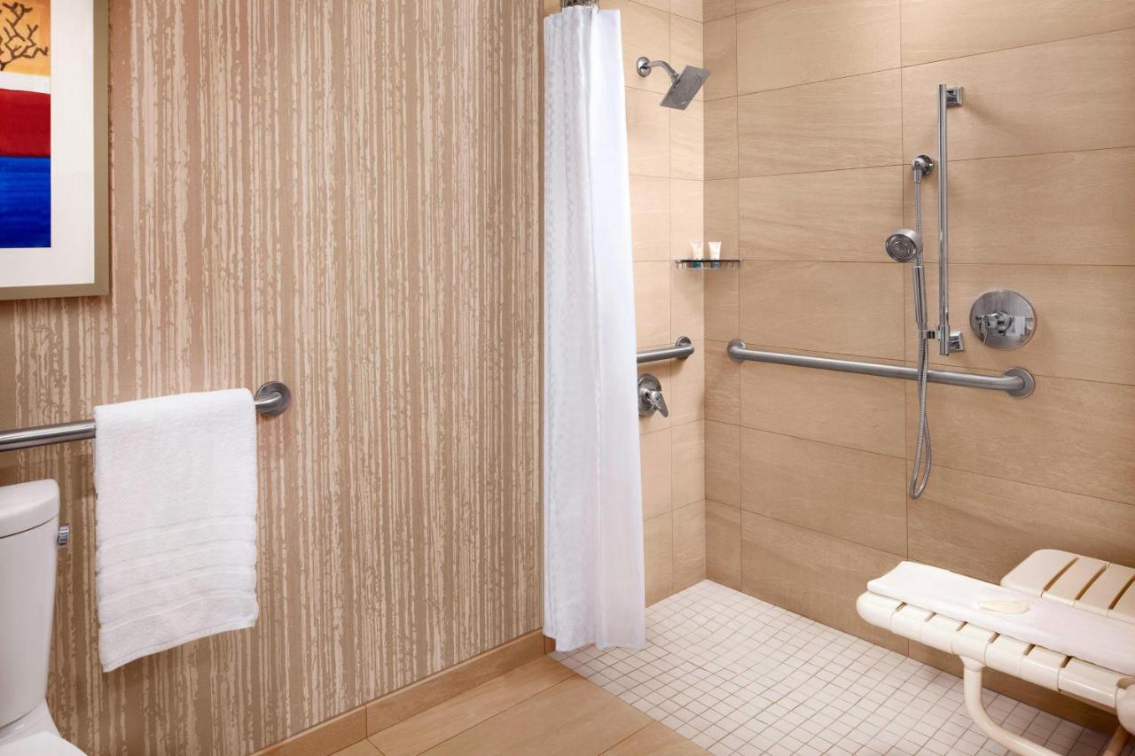  | The Westin Cincinnati