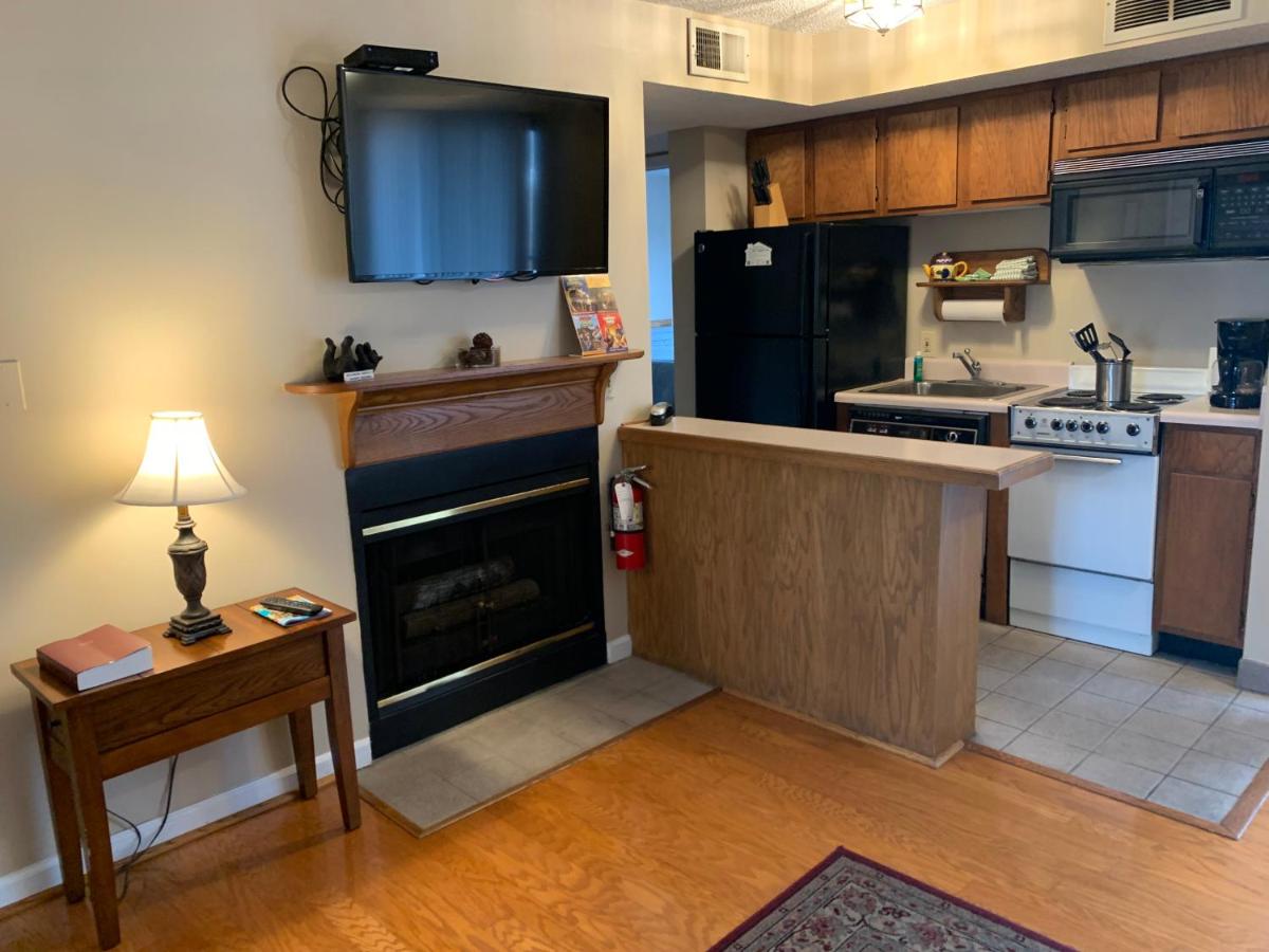 Laurel Inn 401 at Laurel Inn Condominium