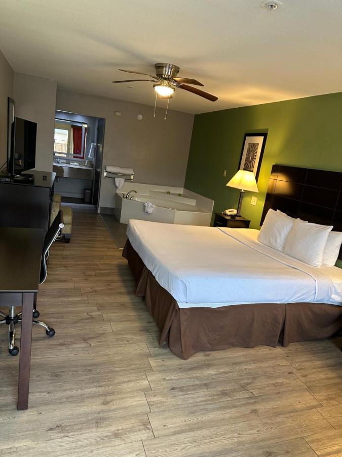 | Best Western La Hacienda Inn