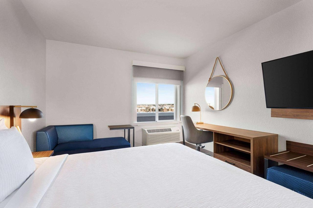 King Room - Non-Smoking at La Quinta Inn & Suites by Wyndham Denver Parker
