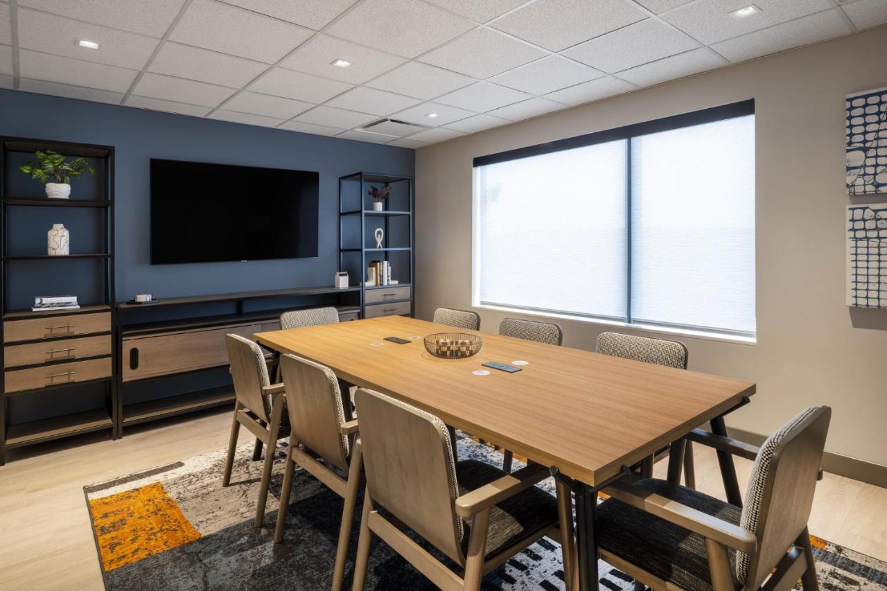  | Atwell Suites Austin Airport, an IHG Hotel
