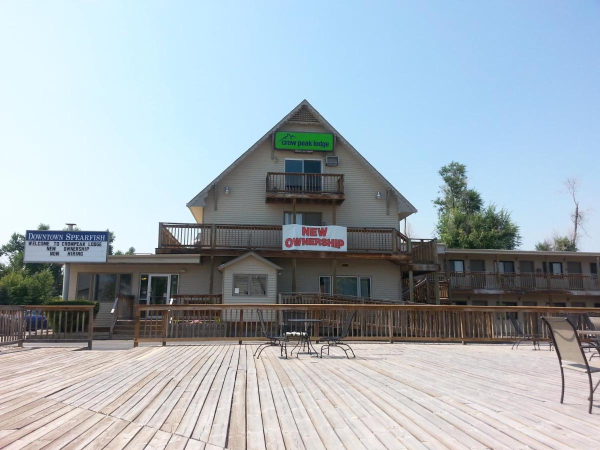 | The Crow Peak Lodge