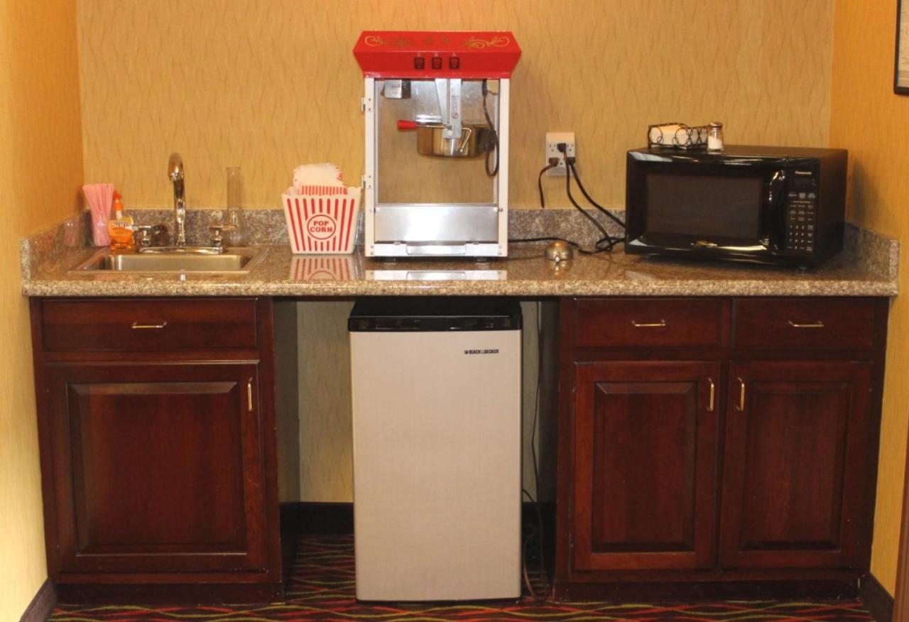 | Holiday Inn Express Houghton-Keweenaw, an IHG Hotel
