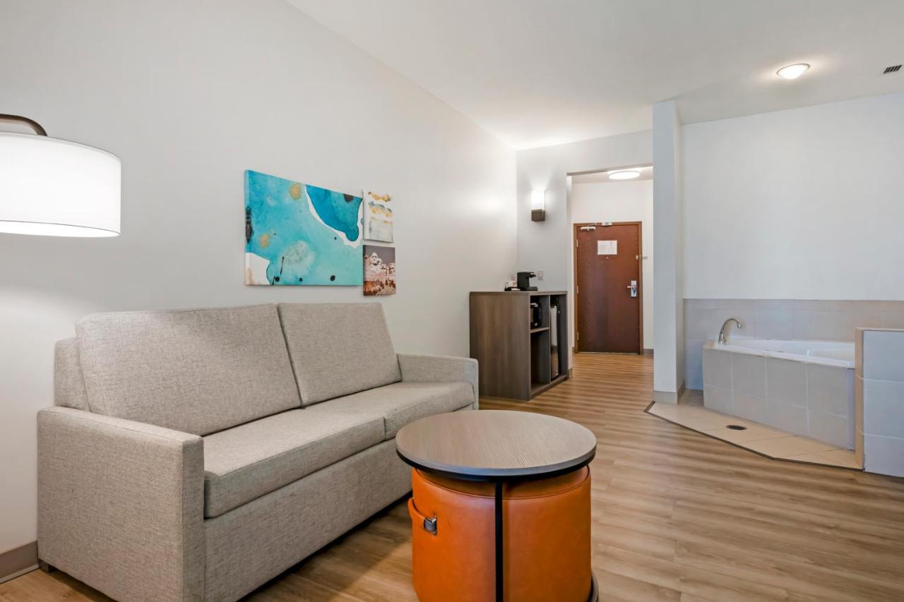 King Suite with Whirlpool Bath Tub - Non-Smoking at Comfort Suites Conference Center Rapid City
