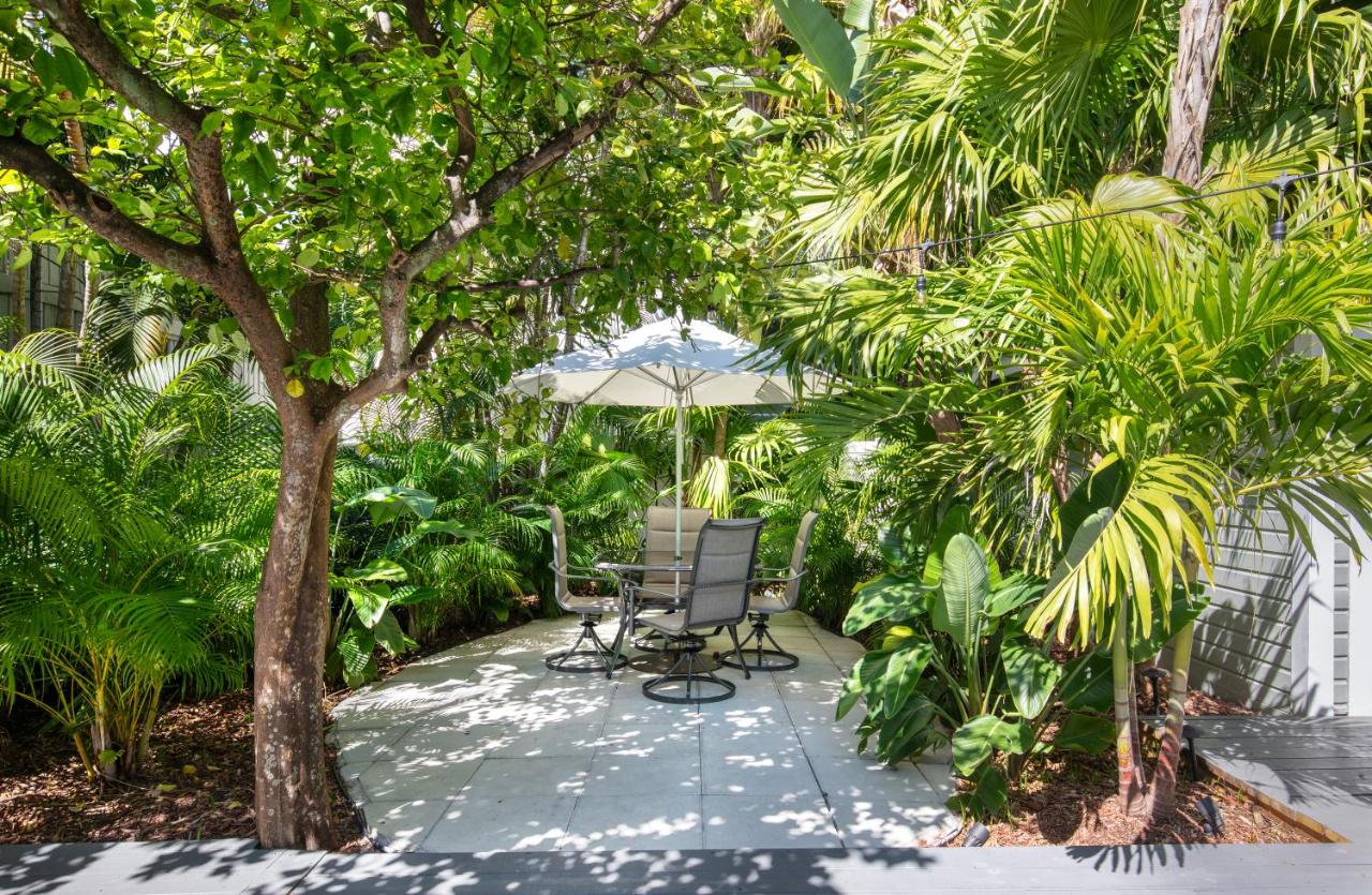  | The Southernmost Inn - Adults Only