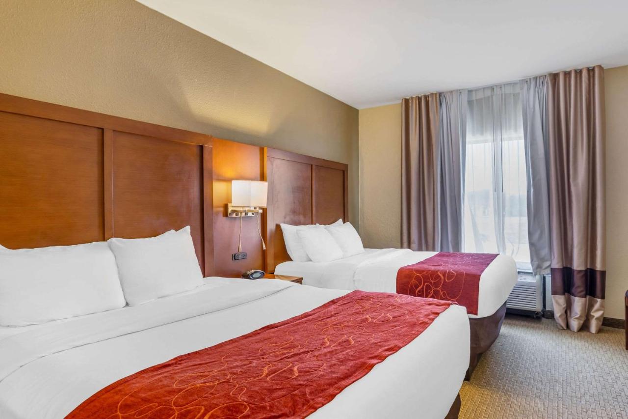 Queen Suite with Two Queen Beds - Accessible/Non-Smoking at Comfort Suites South Point - Huntington